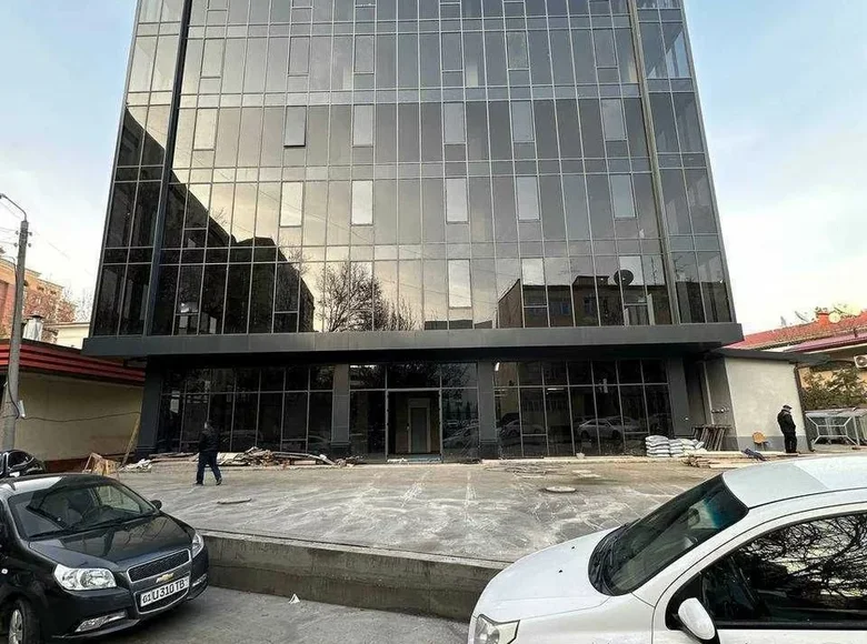 Tijorat 2 200 m² Toshkent