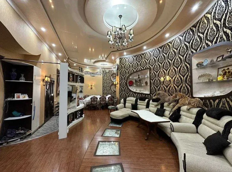 Kvartira 3 xonalar 140 m² Toshkentda