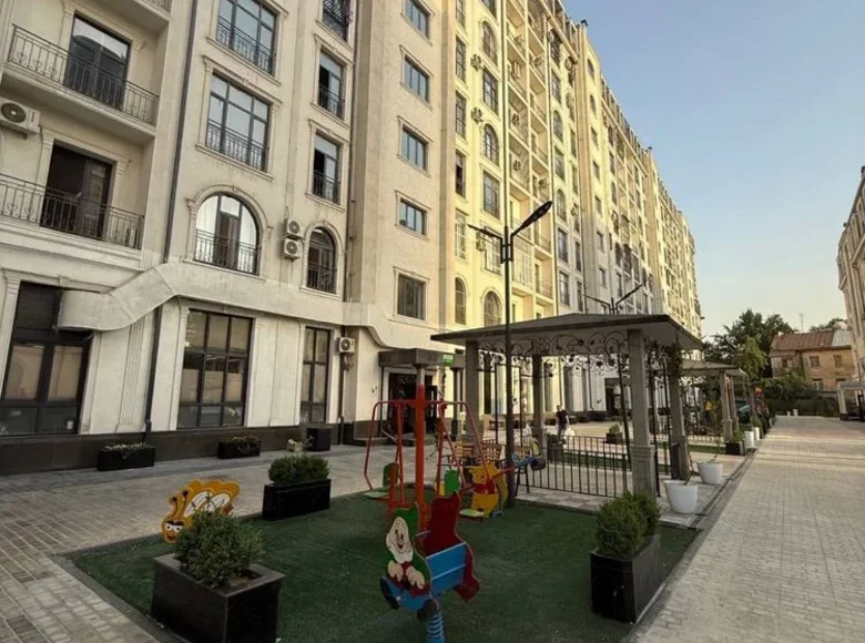 Kvartira 4 xonalar 110 m² Toshkentda