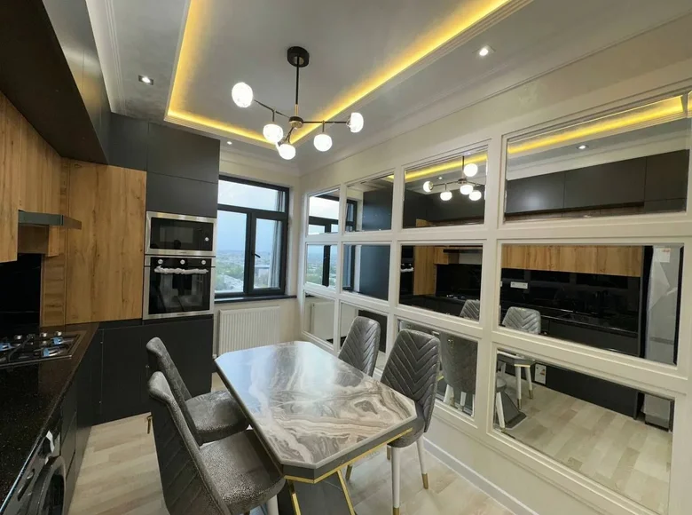 Kvartira 2 xonalar 80 m² Toshkentda