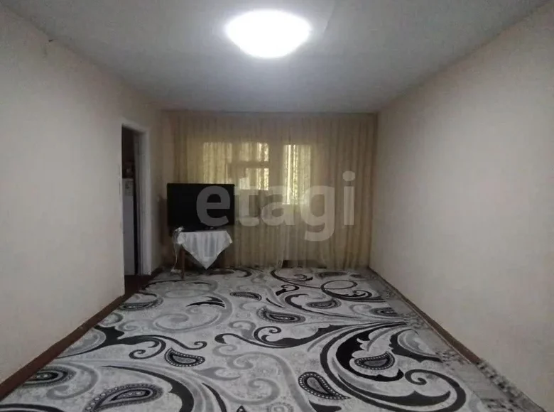 Kvartira 3 xonalar 70 m² Samarqandda