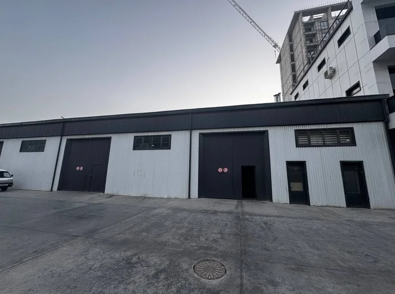 Склад 2 комнаты 450 м² в Ташкенте, Узбекистан