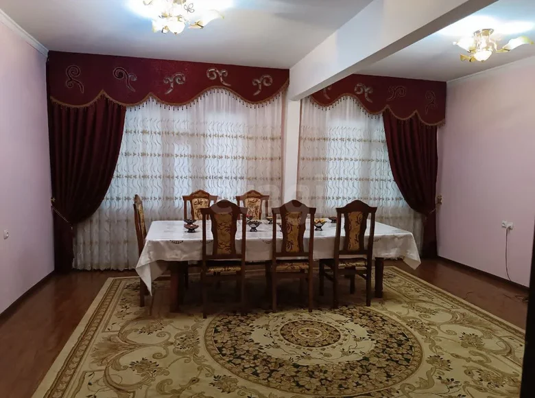 Kvartira 120 m² Toshkentda