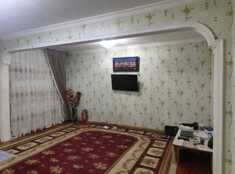 Kvartira 4 xonalar 92 m² Toshkentda