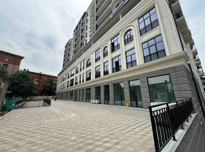 Tijorat 5 000 m² Toshkentda, Oʻzbekiston