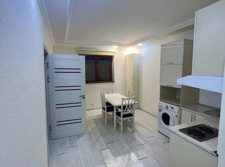 Kvartira 1 xona 52 m² Toshkentda