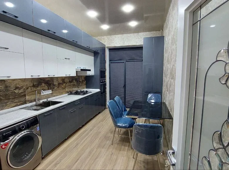 Квартира 2 комнаты 70 м² Ташкент, Узбекистан