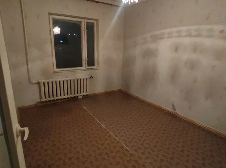 Kvartira 3 xonalar 77 m² Toshkentda