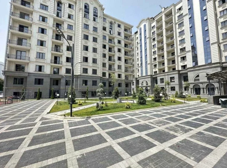 Kvartira 3 xonalar 129 m² Toshkentda