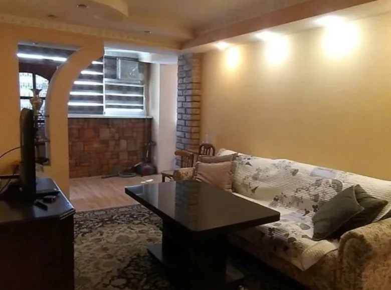 Kvartira 2 xonalar 70 m² Toshkentda