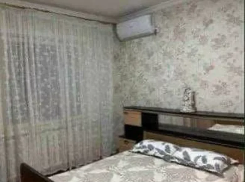 Kvartira 3 xonalar 75 m² Toshkentda