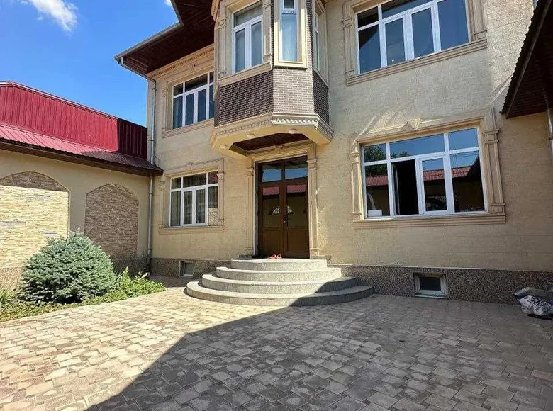 Uy 5 xonalar 250 m² in Shaykhontohur Tumani