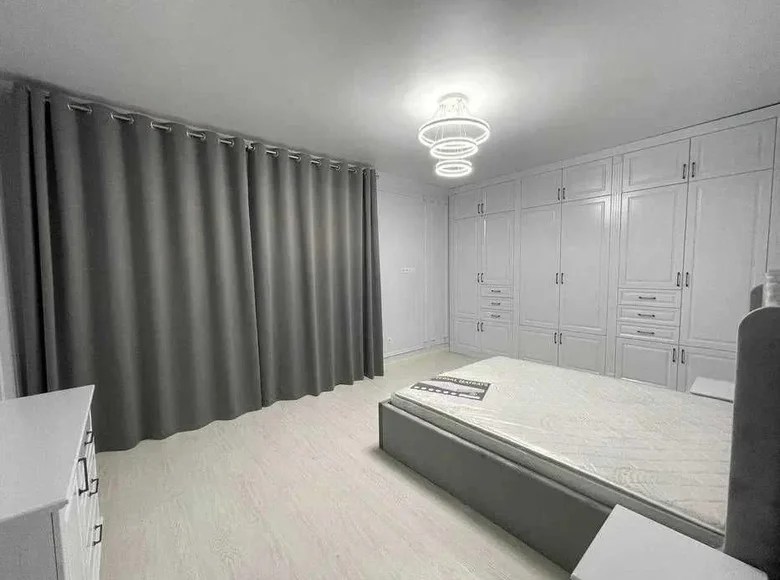 Дом 6 комнат 330 м² в Ташкенте, Узбекистан
