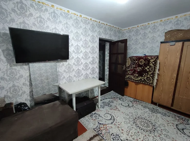 Kvartira 1 xona 28 m² Toshkentda