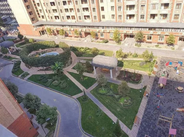 Kvartira 4 xonalar 170 m² Toshkentda