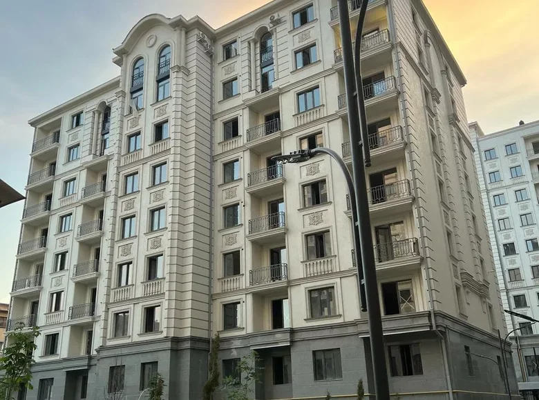 Kvartira 3 xonalar 123 m² Toshkentda