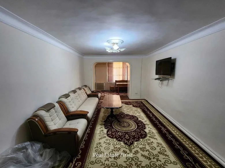 Kvartira 3 xonalar 72 m² Samarqandda