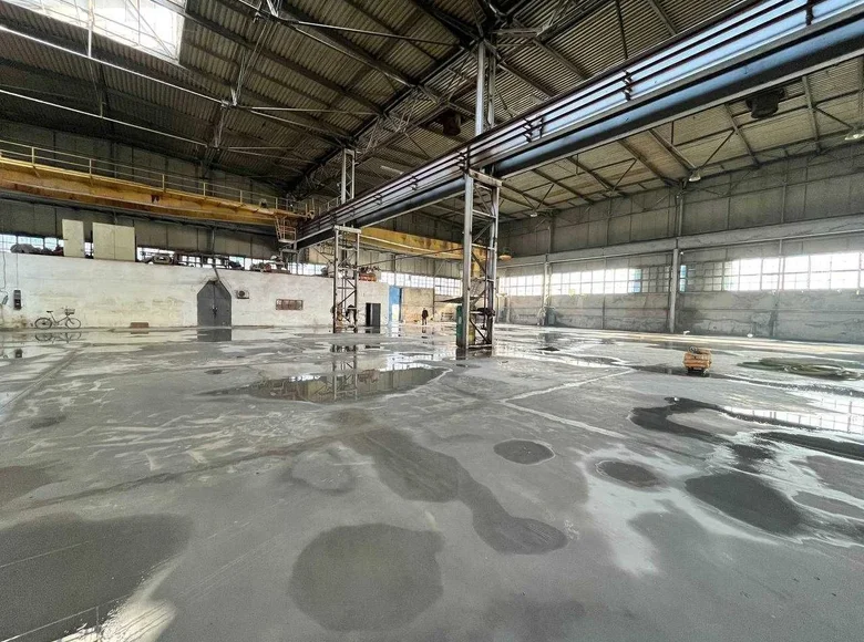 Tijorat 2 000 m² Toshkentda, Oʻzbekiston