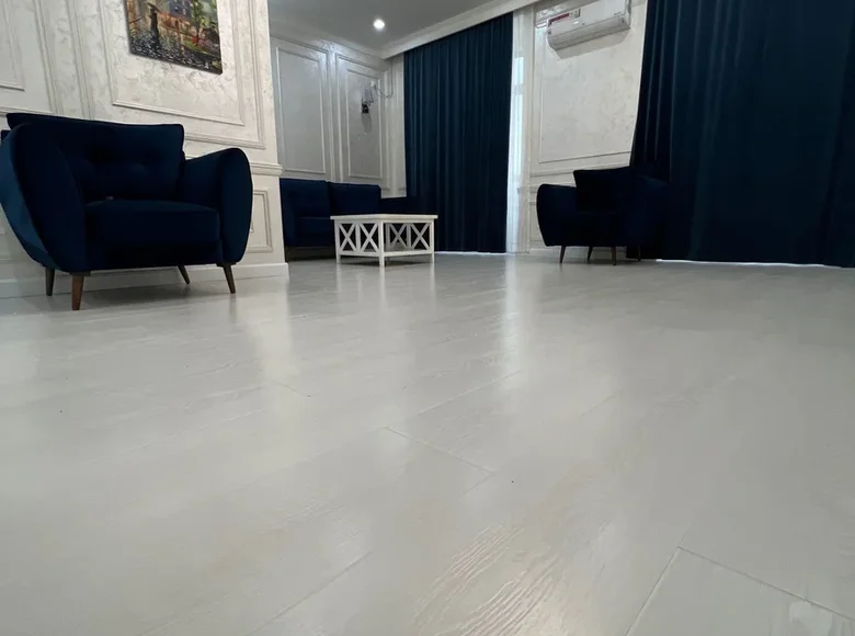 Kvartira 3 xonalar 135 m² Toshkentda, Oʻzbekiston