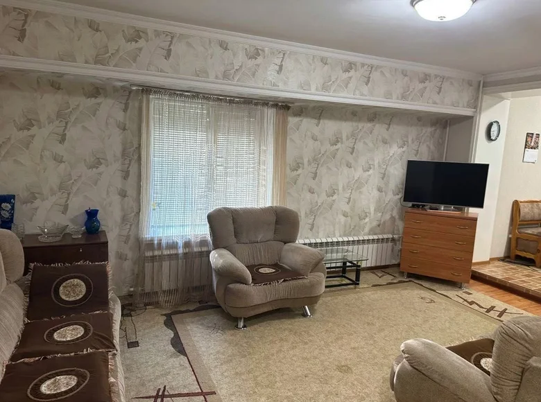 Kvartira 1 xona 42 m² Toshkentda