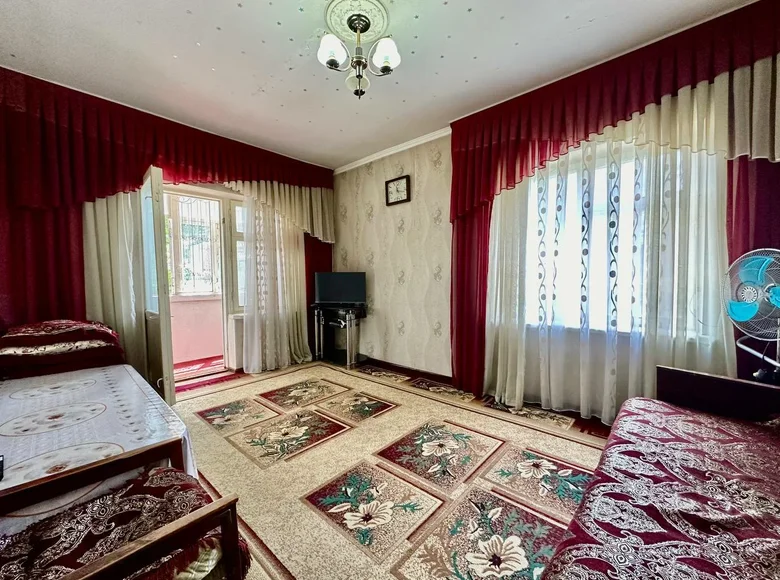 Kvartira 2 xonalar 48 m² Farg'onada