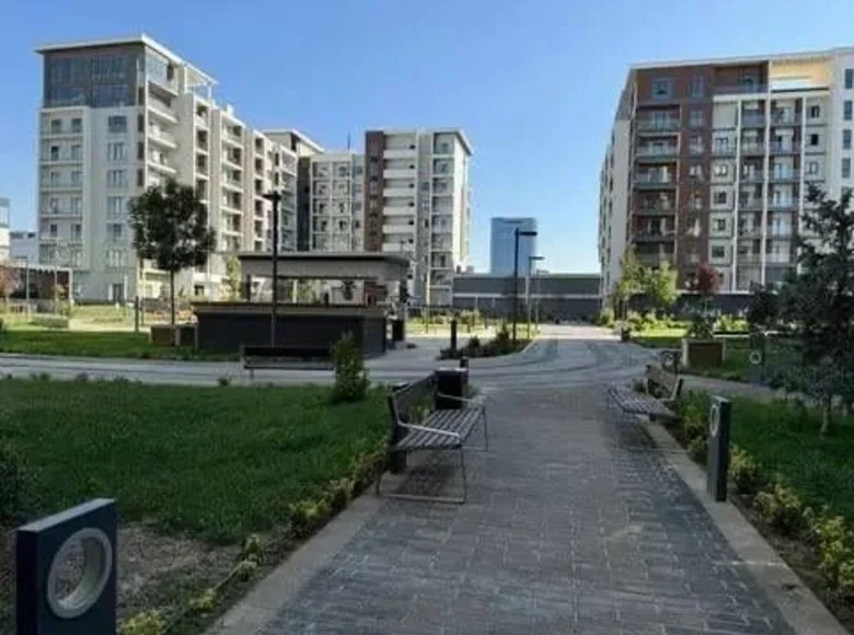 Kvartira 3 xonalar 90 m² Toshkentda