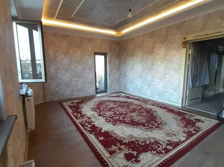 Квартира 3 комнаты 82 м² Самарканд, Узбекистан