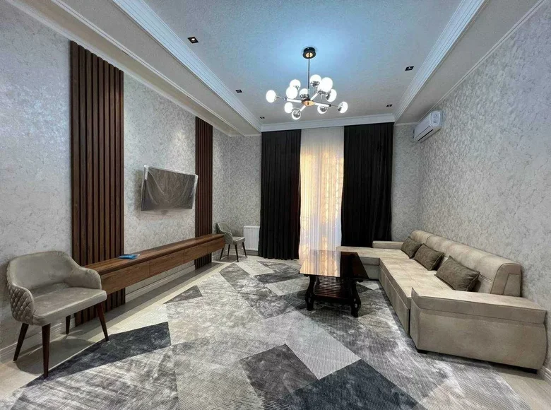 Kvartira 3 xonalar 100 m² Toshkentda, Oʻzbekiston