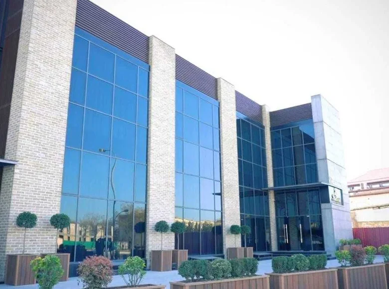 Коммерческое помещение 1 900 м² в Ташкенте, Узбекистан