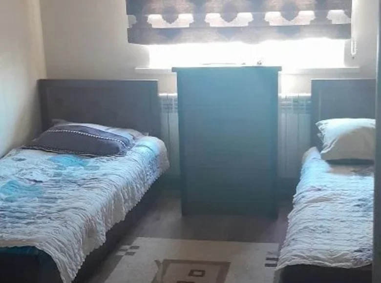 Kvartira 3 xonalar 76 m² Toshkentda, O‘zbekiston