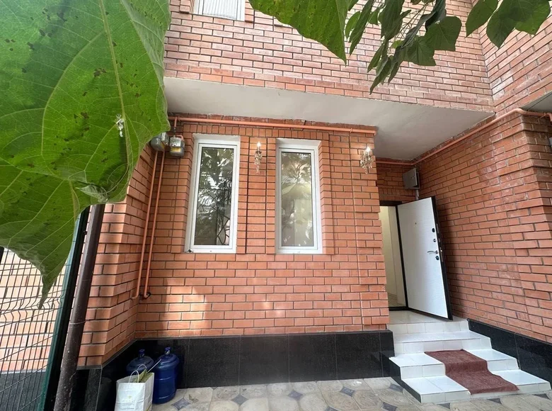 Kottej 3 xonalar 80 m² in Shaykhontohur Tumani