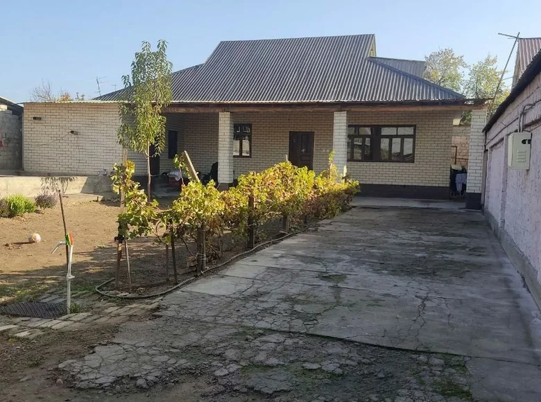 Shahar uyi 4 xonalar 700 m² Toshkentda