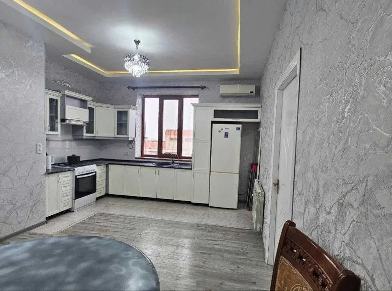 Квартира 3 комнаты 80 м² Ташкент, Узбекистан