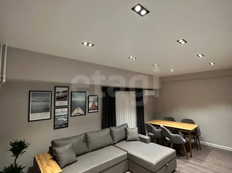 Kvartira 42 m² Toshkentda