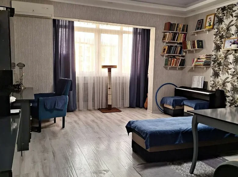 Kvartira 3 xonalar 70 m² Toshkentda