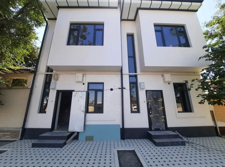 Kottej 4 xonalar 108 m² Khanabadda