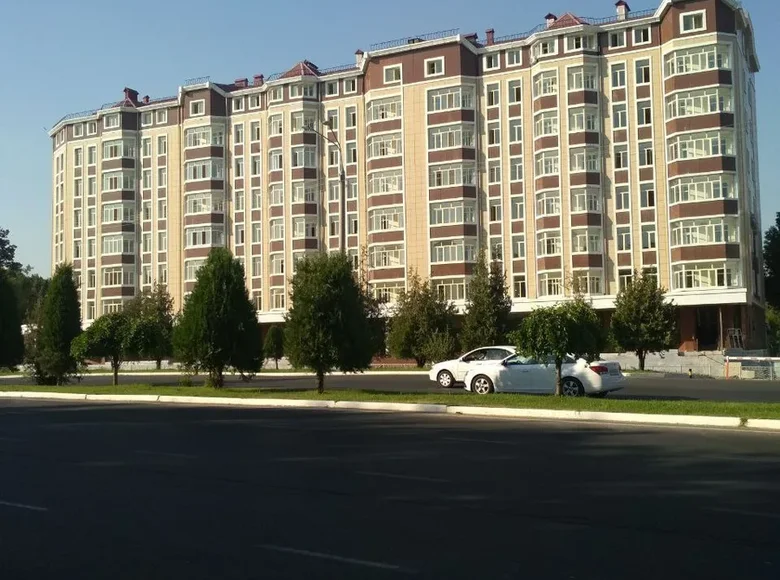 Аренда квартиры 2 ком Хамид Олимджон 60 кв.м. 