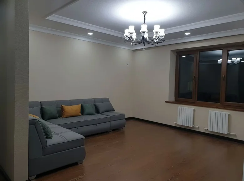 Kvartira 2 xonalar 86 m² Toshkentda