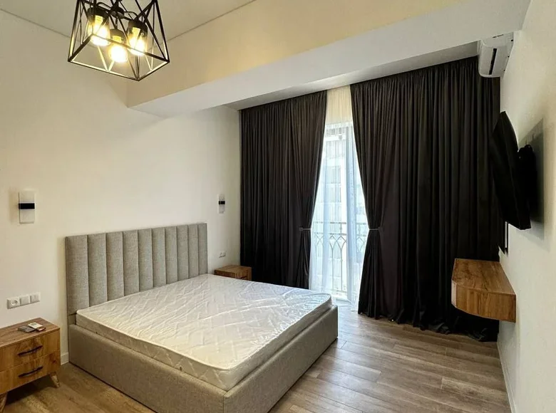 Kvartira 3 xonalar 77 m² Toshkentda