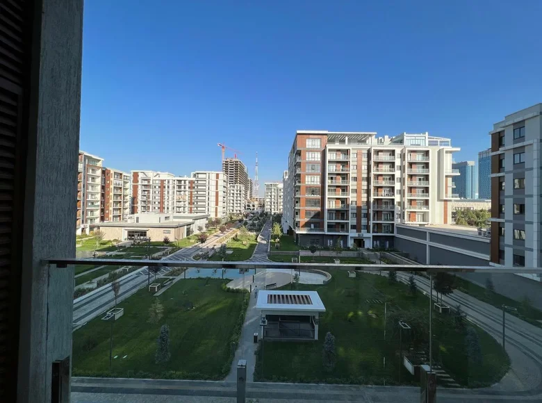 Kvartira 3 xonalar 91 m² Toshkentda