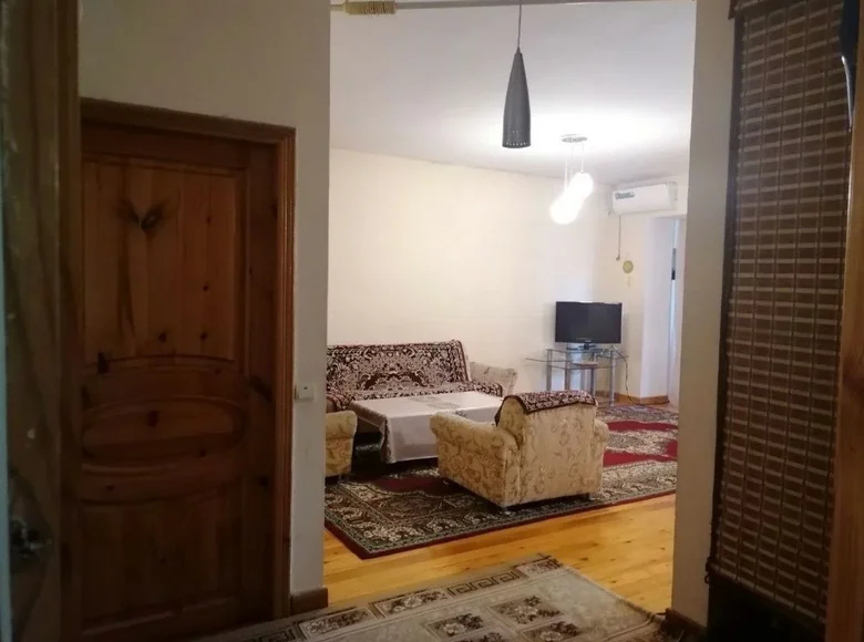 Kvartira 3 xonalar 68 m² in Shaykhontohur Tumani