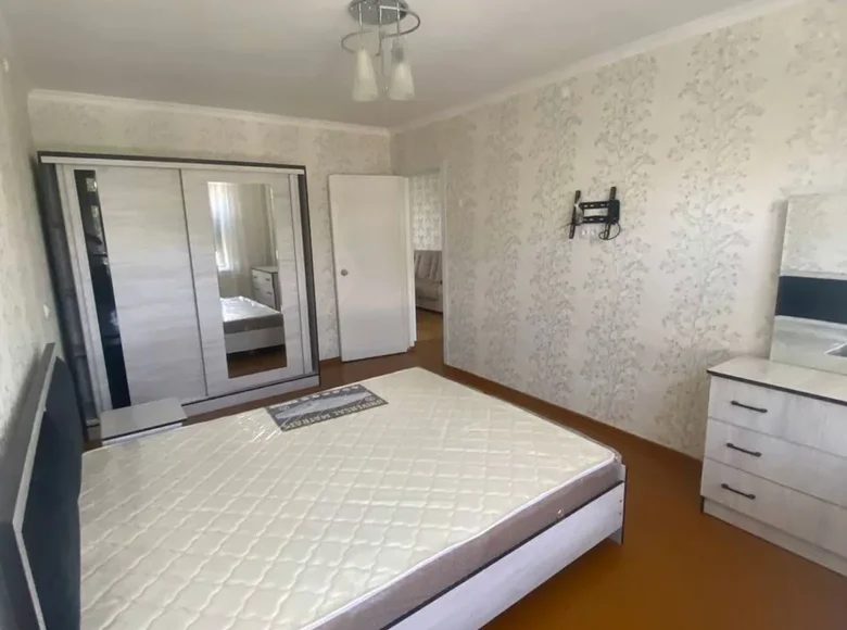 Kvartira 3 xonalar 68 m² Toshkentda