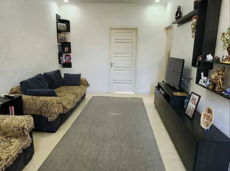 Kvartira 3 xonalar 65 m² Toshkentda