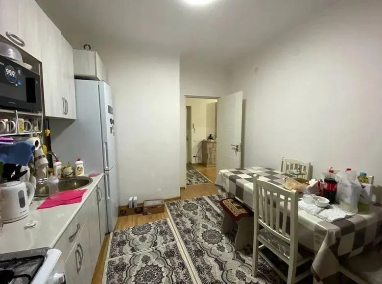 Kvartira 1 xona 37 m² Toshkentda