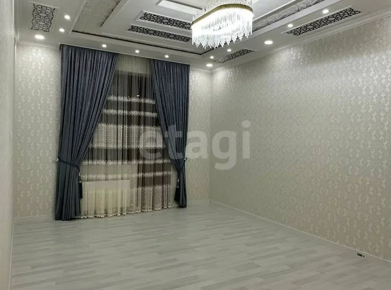 Kvartira 3 xonalar 86 m² Samarqandda