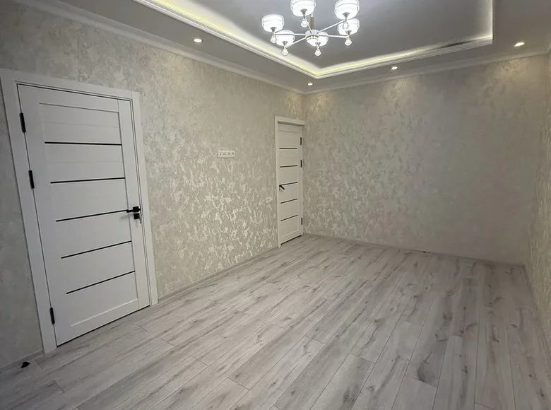 Kvartira 1 xona 38 m² Toshkentda