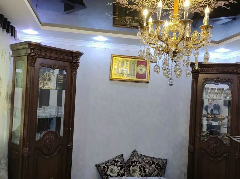 Kvartira 3 xonalar 65 m² Toshkentda