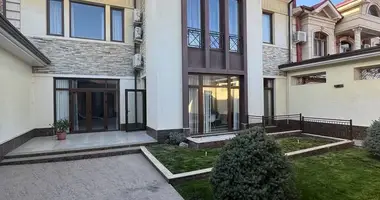 Дом 6 комнат в Ташкент, Узбекистан