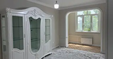 Квартира 4 комнаты в Ташкент, Узбекистан