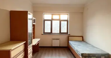 Квартира 4 комнаты в Ташкент, Узбекистан